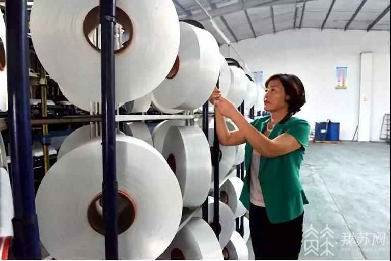 苏州热浸塑涂塑钢管 诚信之星周咸材：穷时不忘志气，富了回报他人，她是心怀大爱的“铁娘子”