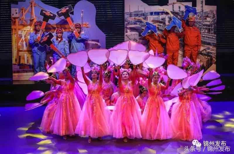 辽宁热浸塑涂塑钢管行业风采:锦州五一劳模表彰盛宴,奥仁格管道彰显品牌力量 辽宁热浸塑涂塑钢管行业风采:锦州五一劳模表彰盛宴,奥仁格管道彰显品牌力量