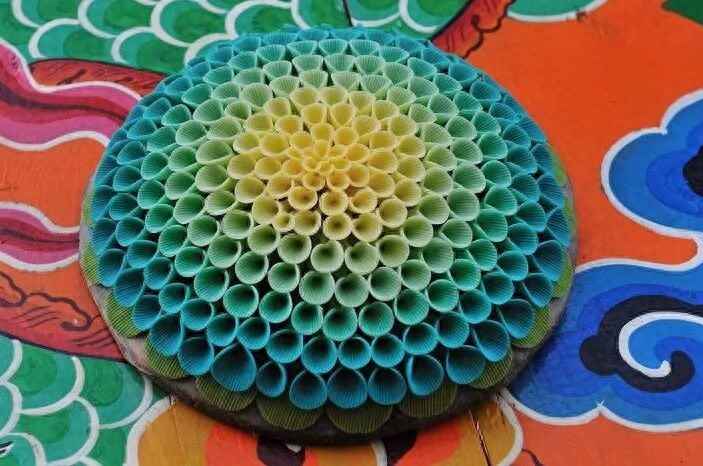 西藏热浸涂塑钢管批发 西藏仁布酥油花：冰水揉搓百斤酥油，造就绝美艺术