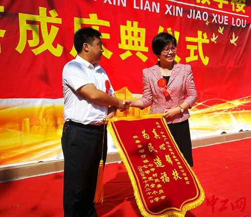 肇庆热浸塑涂塑钢管批发 怀集七甲村脱贫攻坚 中铁广州局彰显担当 肇庆热浸塑涂塑钢管批发 怀集七甲村脱贫攻坚 中铁广州局彰显担当