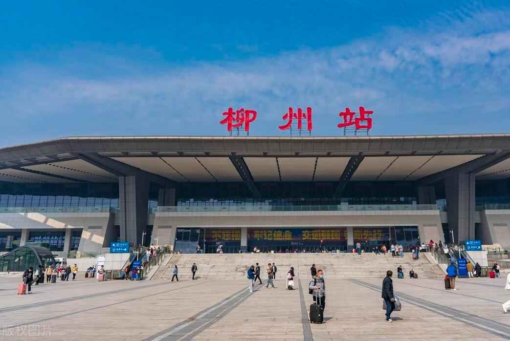 探索汕昆高速公路:一条横跨四省的经济大动脉 探索汕昆高速公路:一条横跨四省的经济大动脉