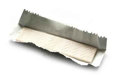 黑龙江热浸涂塑钢管定做专家奥仁格管道带你探索：为什么包口香糖的纸要带锯齿边？ No468