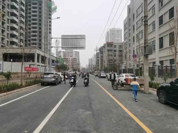 电力管沟盖板 这10条路通了！今年还有8条，在你家附近吗？