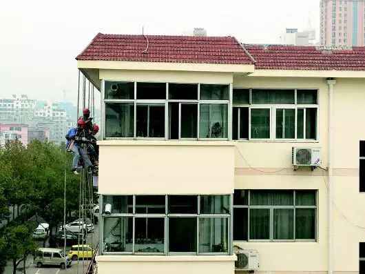 海泡石电力水泥管 福建征求意见：老旧小区改进门窗隔音，拆违建，装门禁，扩道路