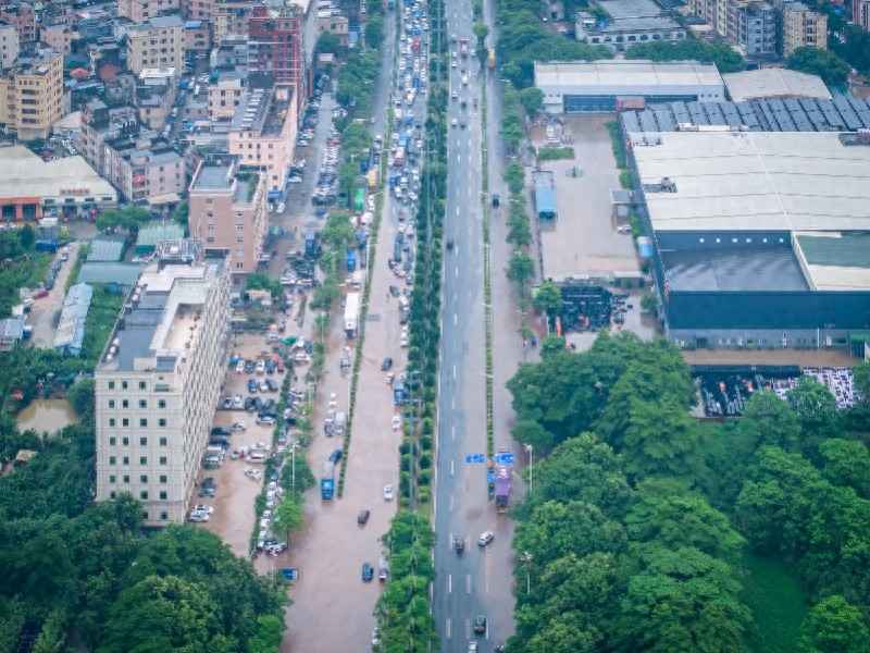 水退电进！东莞电力抢修高效推进，87条线路80条已恢复供电
