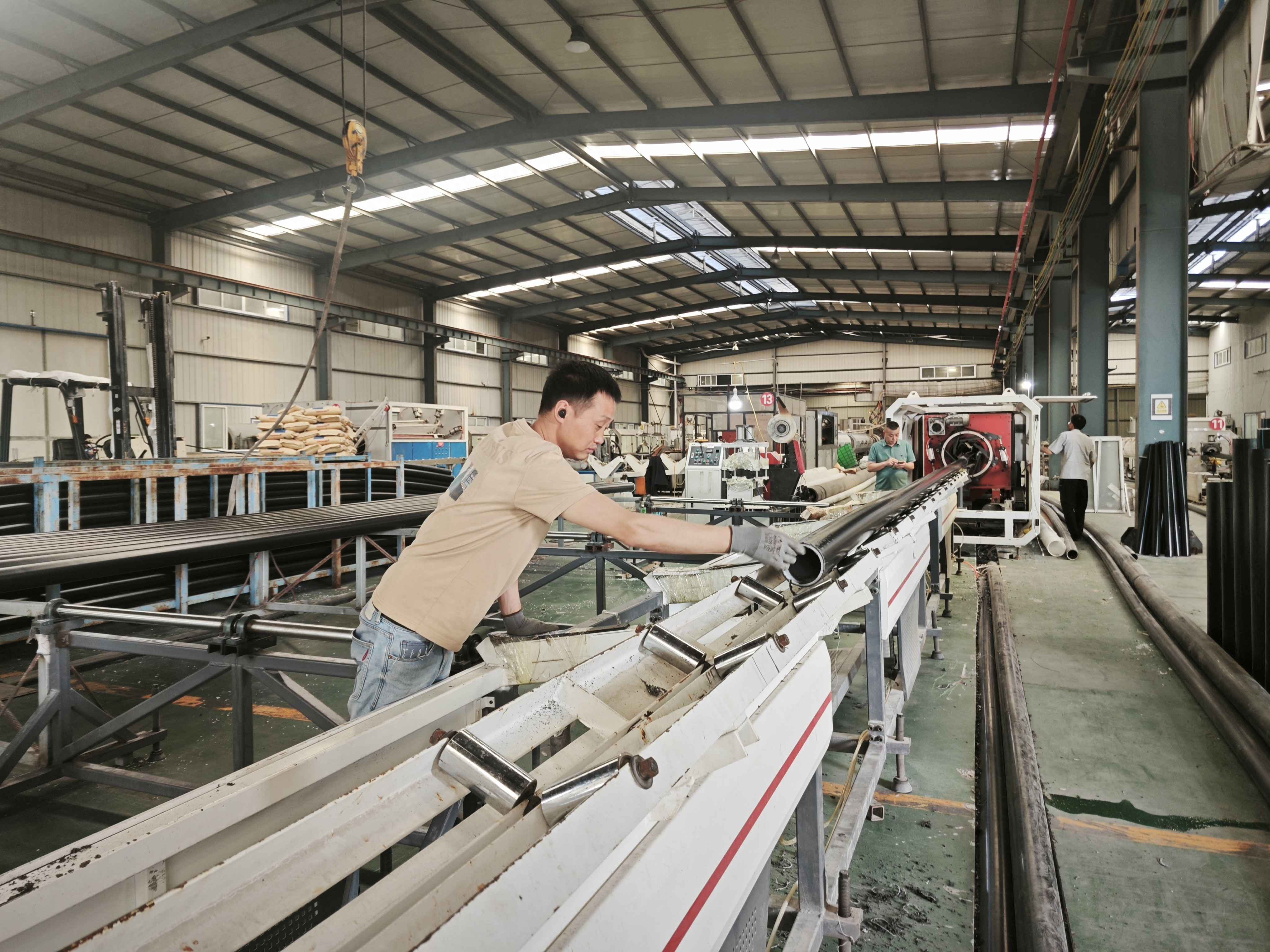 奥仁格管道:创新磷石膏六棱管技术,驱动城市地下管网绿色革命 奥仁格管道:创新磷石膏六棱管技术,驱动城市地下管网绿色革命