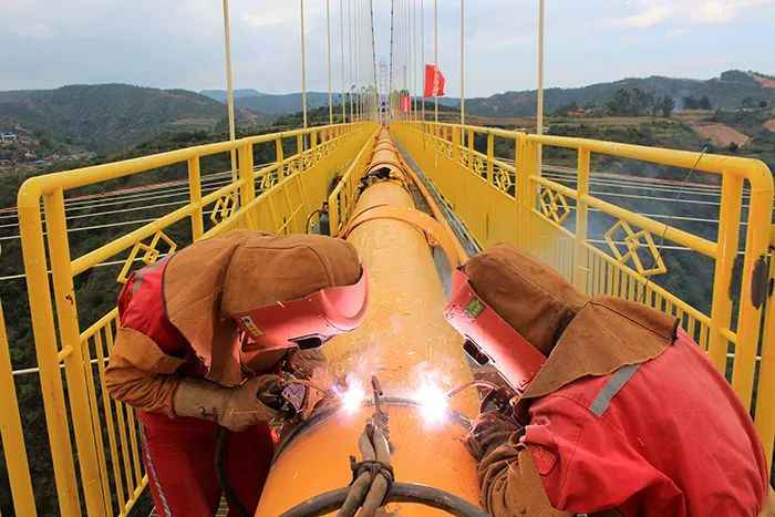 中国管道工程新纪元：44吨电力顶管技术引领安哥拉258亿美元项目突破