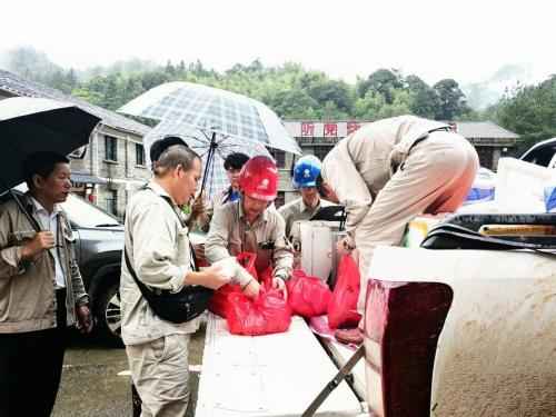 奥仁格管道：暴雨中的电力守护者，保障政和县电力供应